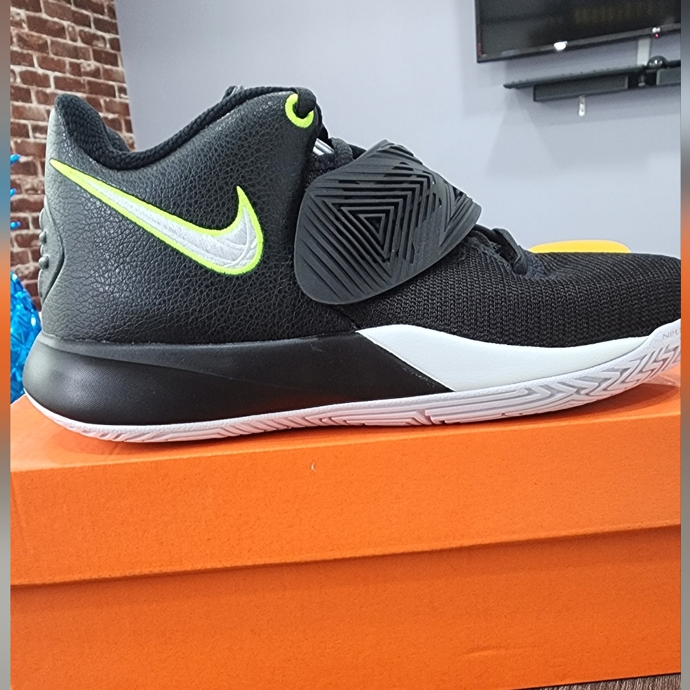 NIKE SNEAKERS BOYS